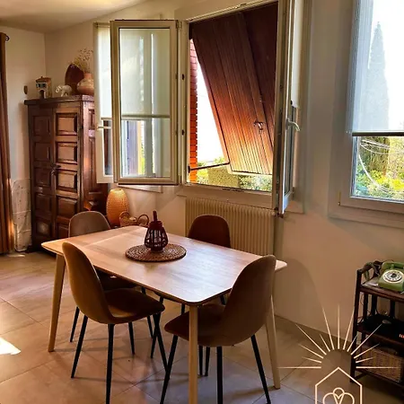 à 3 Pas De L'eau Apartamento *