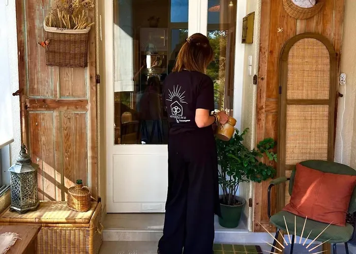 A 3 Pas De L'eau * Ла-Сьота